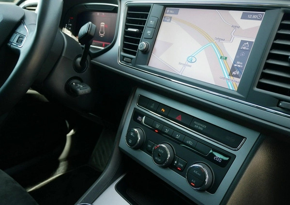 Seat Leon cena 67900 przebieg: 15000, rok produkcji 2020 z Trzemeszno małe 631